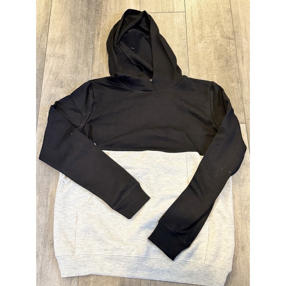 Brand New With Tags Mind Code Star Hooded Sweatshirt Size‎ Small. Boutique